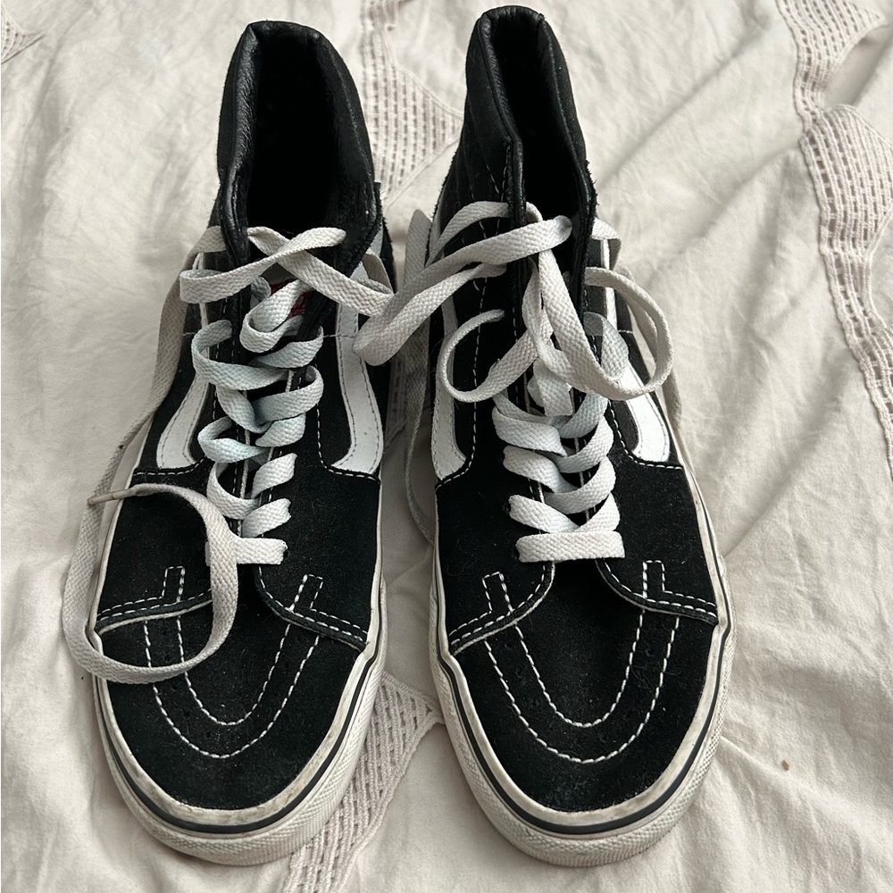 OLD SKOOL HIGH TOP VANS SIZE 6